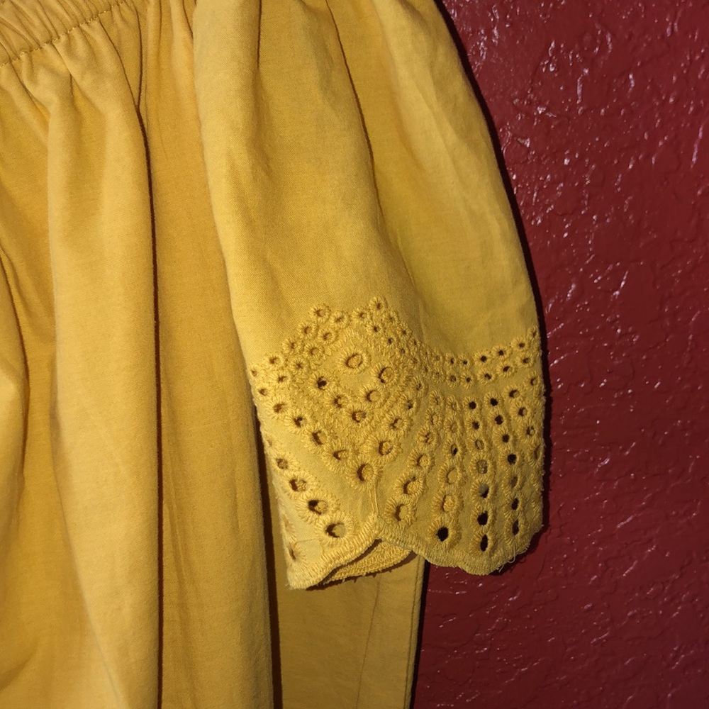 Iris Mustard Ruffled Top - Picture 4 of 5